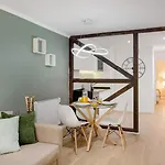 Alfama With Private Patio & Barbecue شقة *