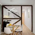 Alfama With Private Patio & Barbecue شقة *