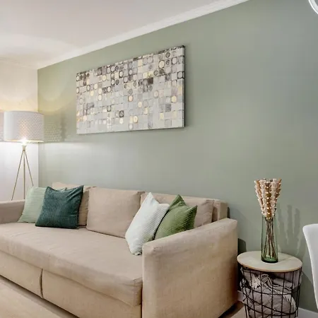 Alfama With Private Patio & Barbecue Лісабон