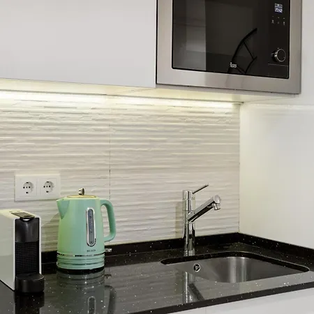 Alfama With Private Patio & Barbecue * Лісабон