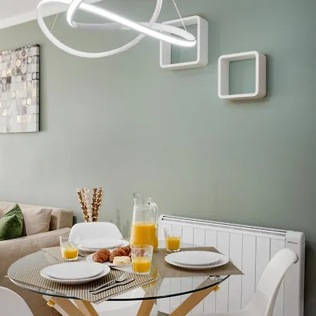 Alfama With Private Patio & Barbecue