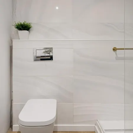 Alfama With Private Patio & Barbecue