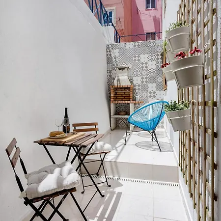 Alfama With Private Patio & Barbecue *