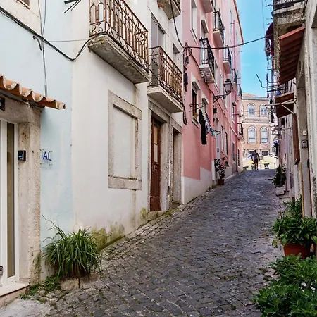Apartmán Alfama With Private Patio & Barbecue
