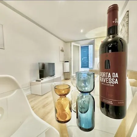 Alfama With Private Patio & Barbecue 아파트