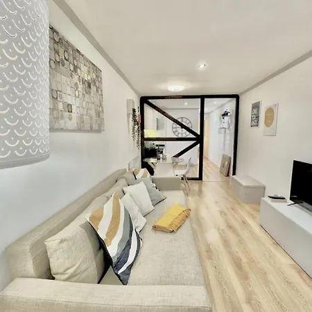 Casa Do Meio Alfama Terrace Apartment Lisbon